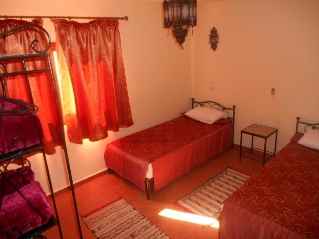 Hotel Click Excursions Tafraoute Taddart Exterior foto