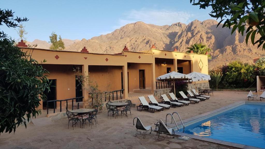 Hotel Click Excursions Tafraoute Taddart Exterior foto